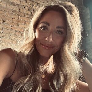 Meet your Posher, Briana